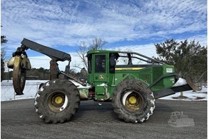 2017 John Deere 748L  Skidder